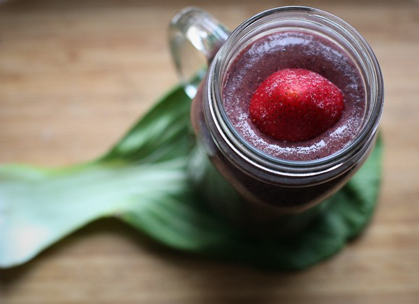 Herbs are tasty - Recipes for kids: berry bok choy smoothie
