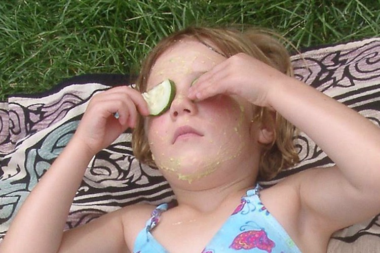 Kid's DIY Spa Day: Facial With Cooling Cucumbers!