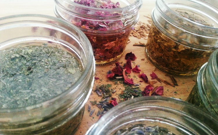 5 Herbal Preparations For Kids: Herbal Honeys