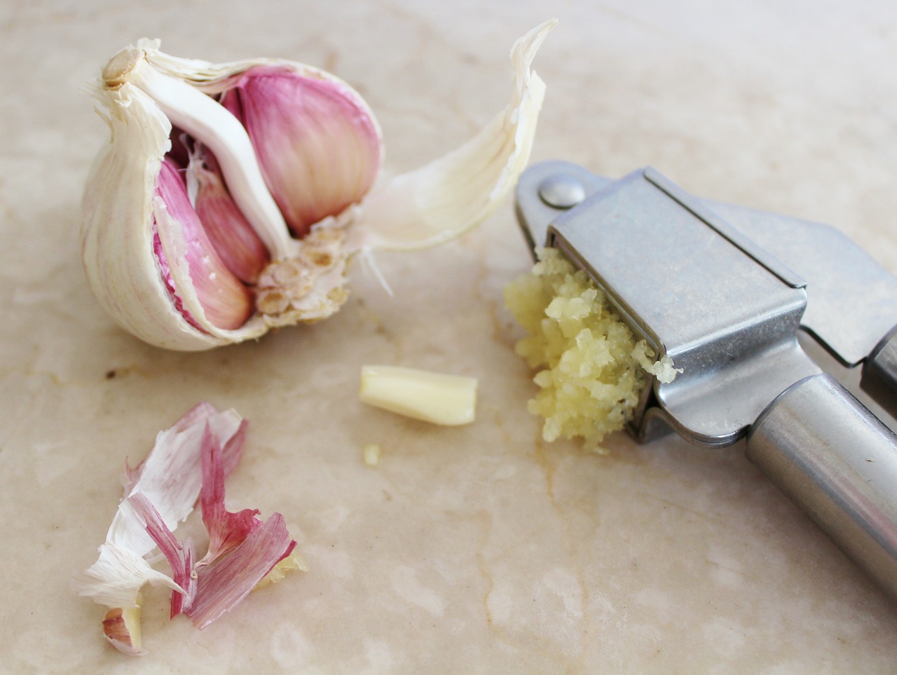 Tips for Healthy meals on a Budget - Garlic