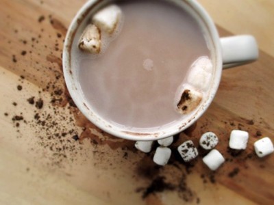 Valentine's Day Hot Chocolate | Herbal Academy | This Valentine's Day Hot Chocolate is melt-in-your-mouth delicious! This easy homemade hot chocolate recipe can be made into an adult friendly beverage.