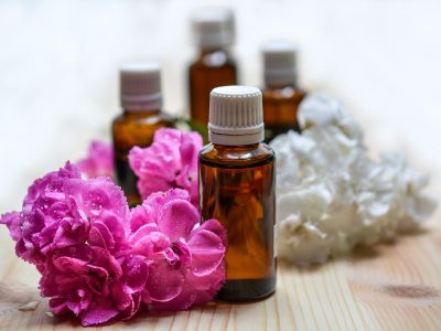 The Truth About Phototoxic Essential Oils & How To Use Them Safely | Herbal Academy | Learn the truth about phototoxic essential oils and how to safely use them for your family!