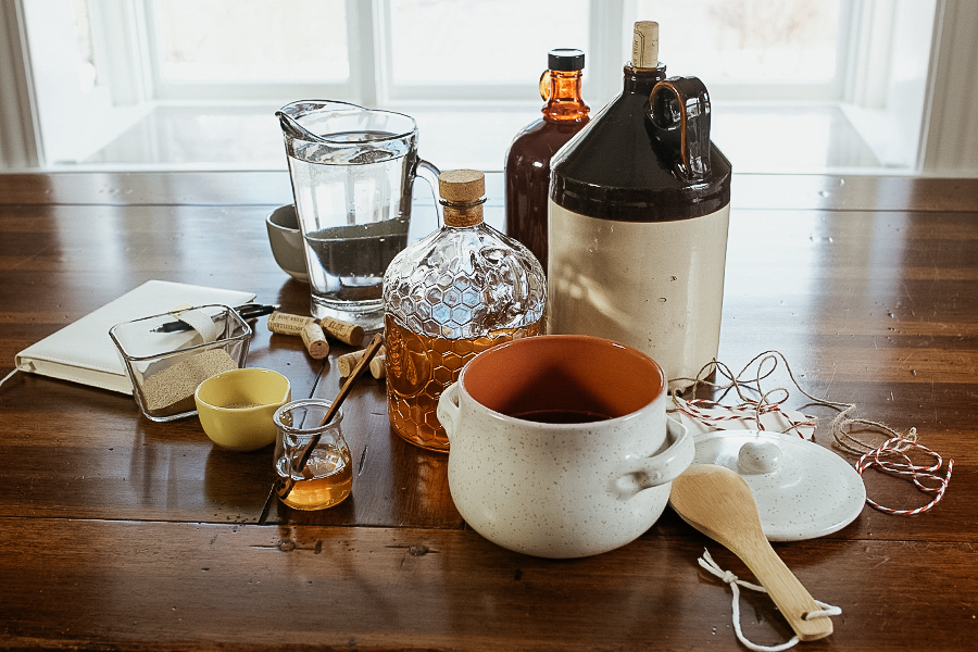Herbal Mead Tutorial – The Craft of Herbal Fermentation Course