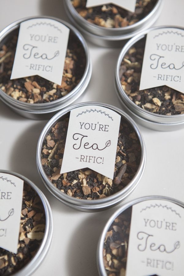 11 DIY Herbal Wedding Favors To Gift To Guests | Herbal Academy | Looking for the perfect favors for your wedding? Try your hand at one of these DIY herbal wedding favors for your guests.