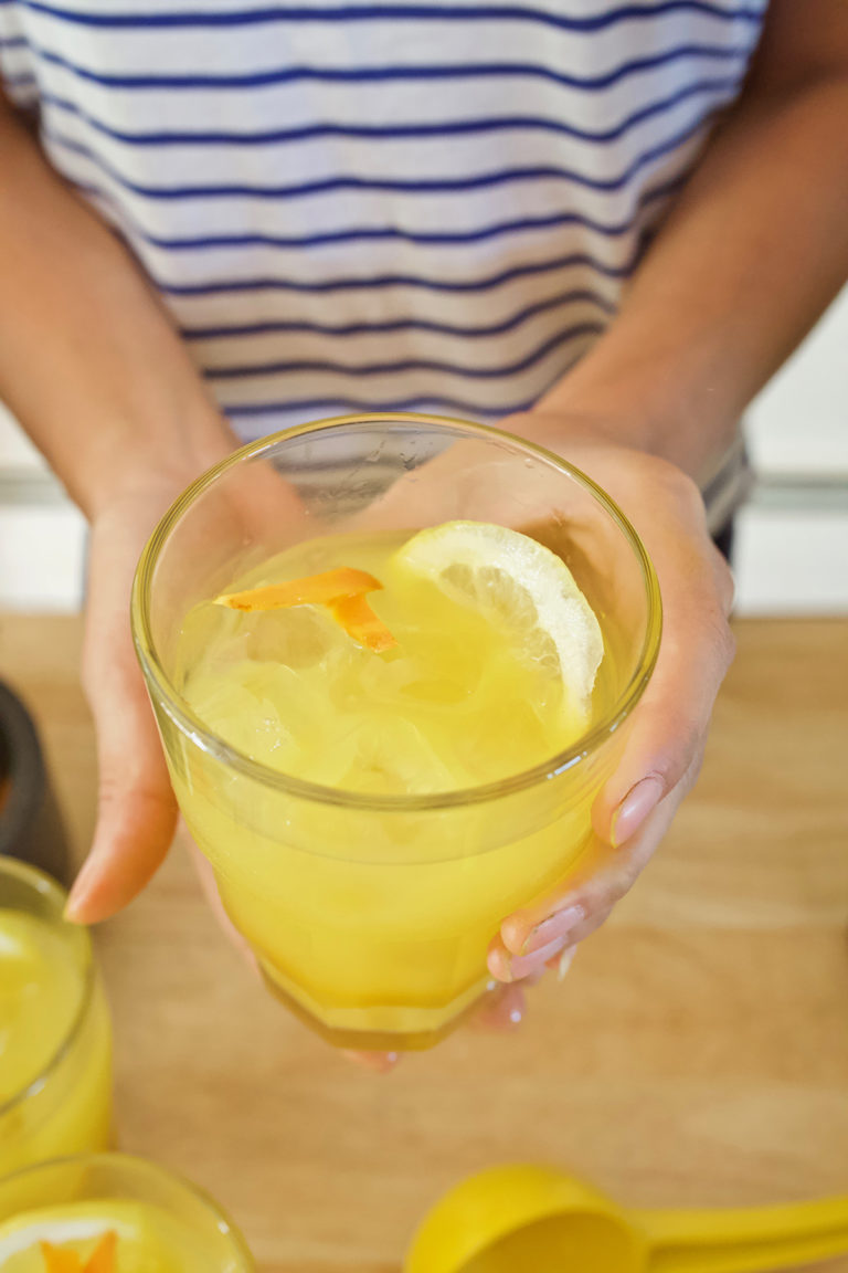 Turmeric Lemonade Health Benefits & How To Make It