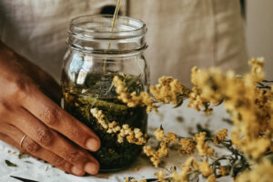 Making Herbal Preparations 101 Mini Course – Herbal Academy