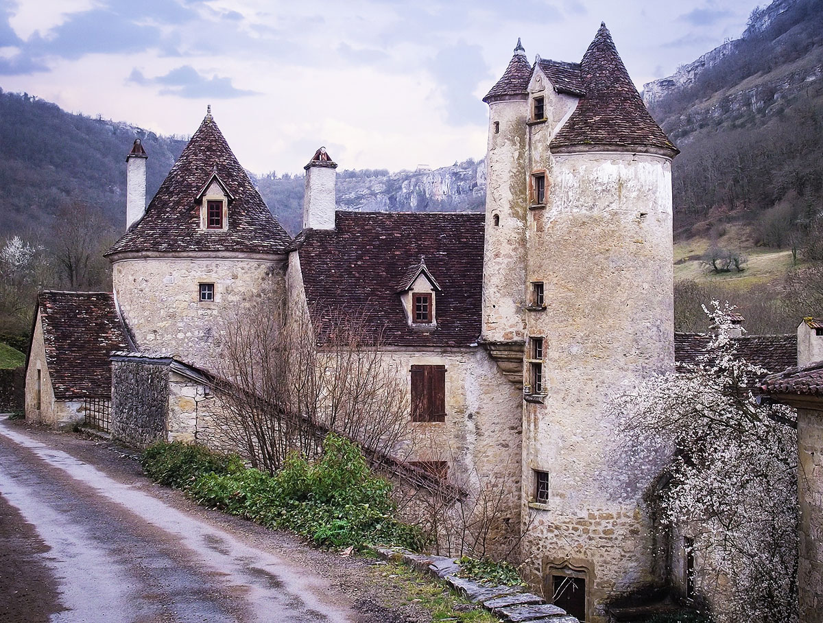 medieval home