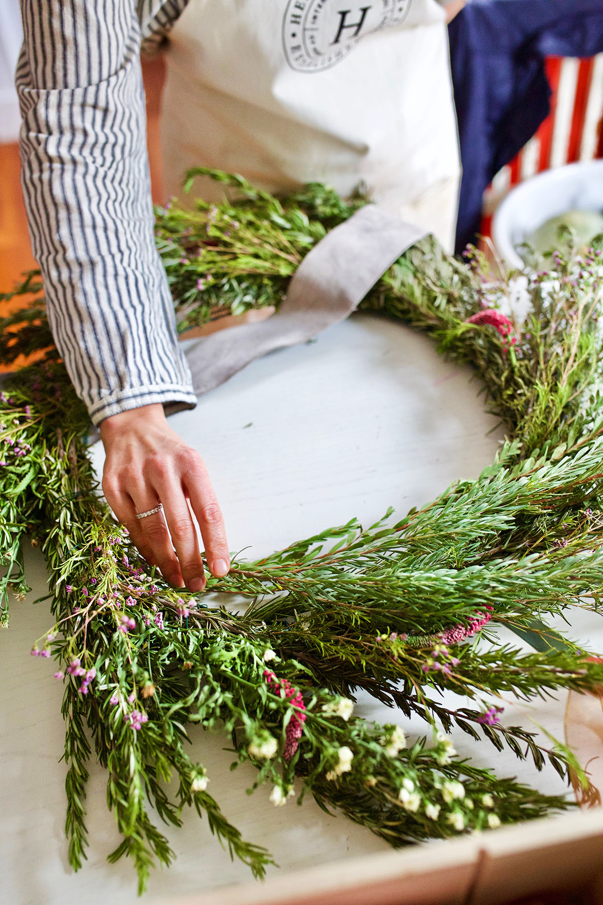 8 Ideas to Create a Natural Holiday Home | Herbal Academy | Learn how to use beautiful botanicals and herbal crafts in the natural holiday home to add a special element to the season that is reminiscent of the past.