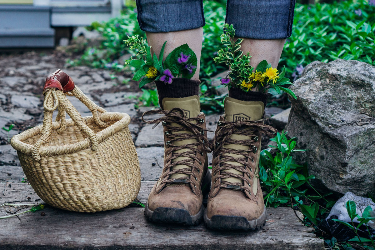 7 Reasons to Forage Wild Food and Herbs | The Herbal Academy | Foraging is a way to re-learn that nature provides an abundance of wild food and herbs that can be consumed for sustenance or wellness—or both! 