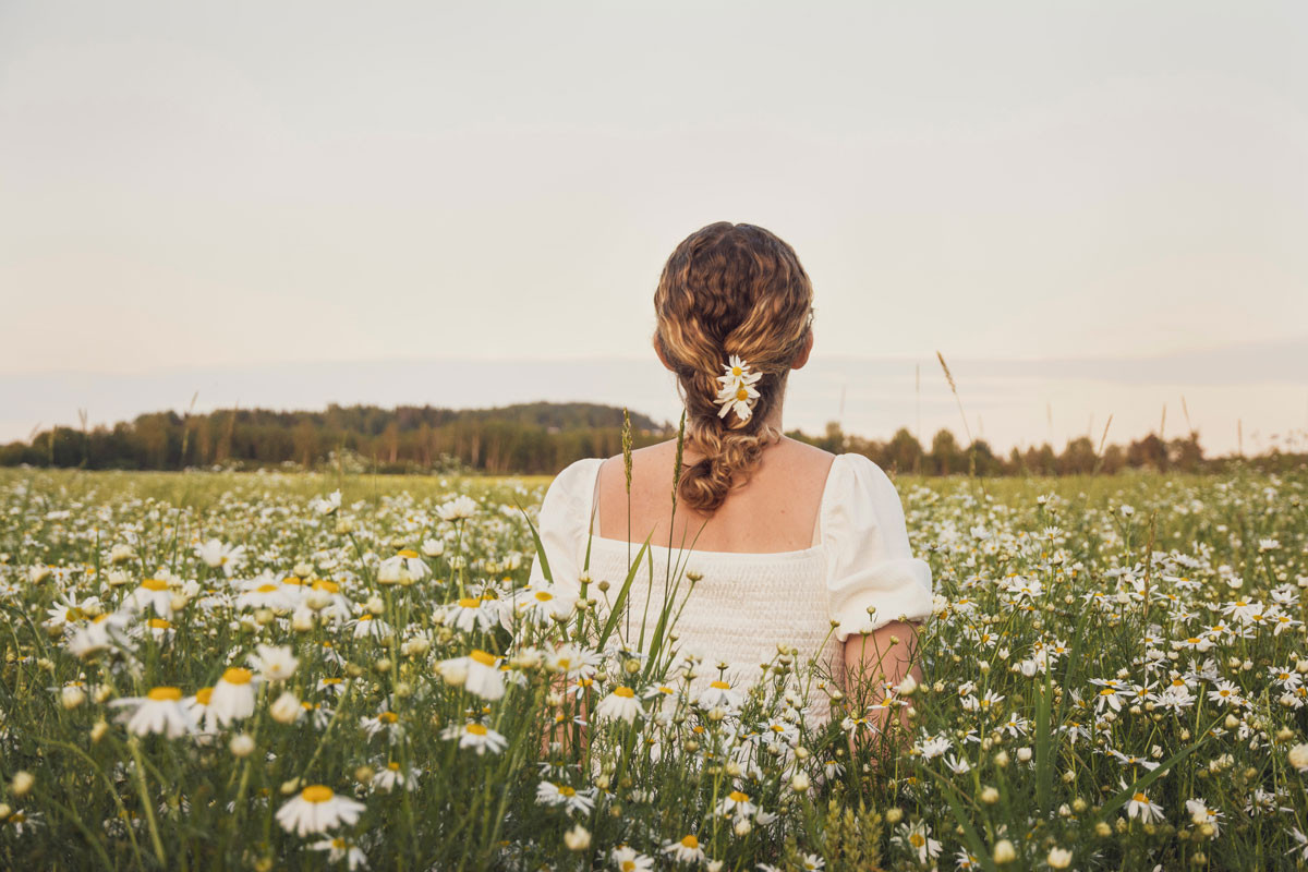 5 Aromatherapy Mood Sprays for Summer | The Herbal Academy | An aromatherapy mood spray is easy to make and use. When made in small batches, each batch can feature a scent that kindles a different memory or feeling. 