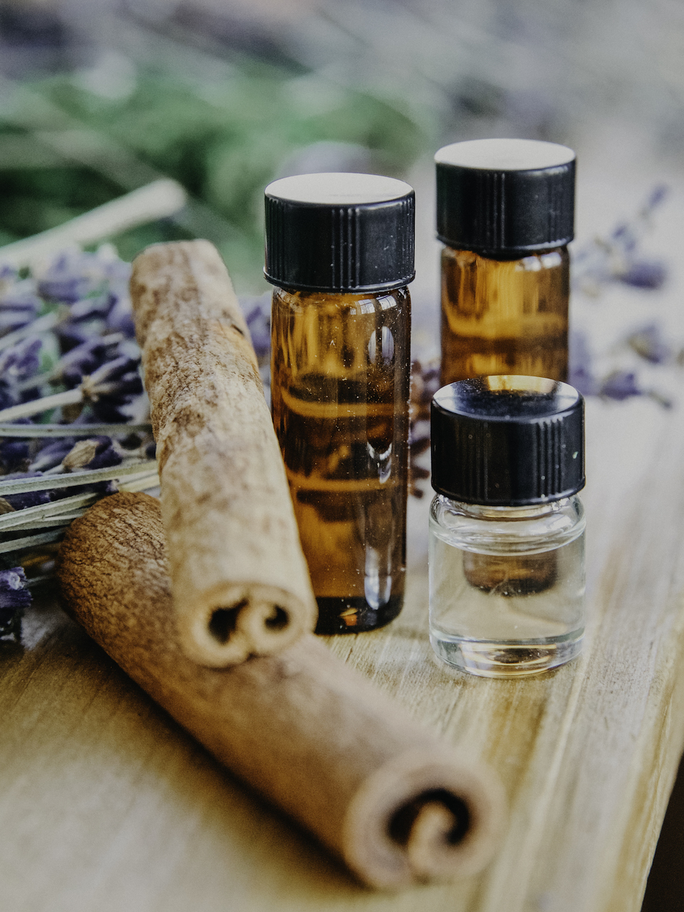 Online Natural Perfumery Course by Herbal Academy – learn how to make botanical perfumes