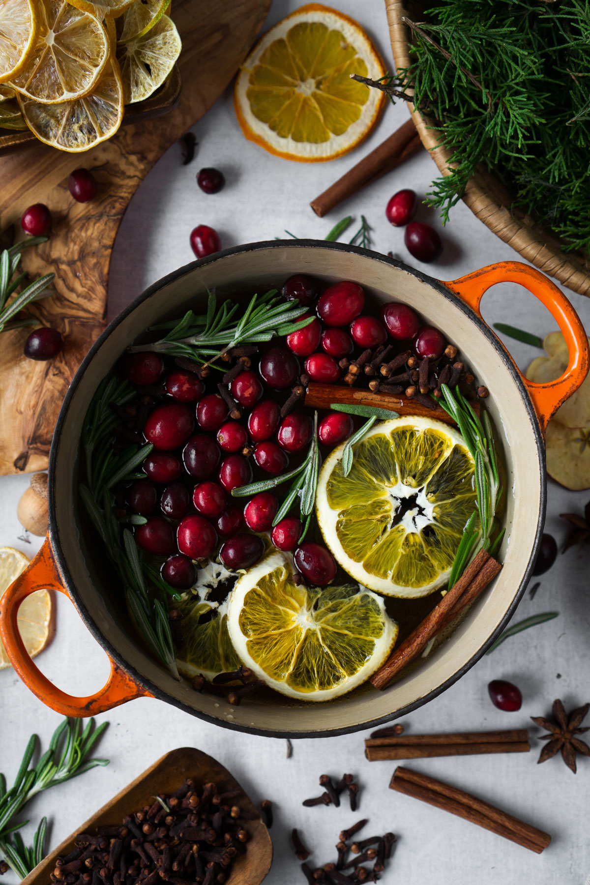 Christmas in a Jar: Stovetop Potpourri - Lovely Lucky Life