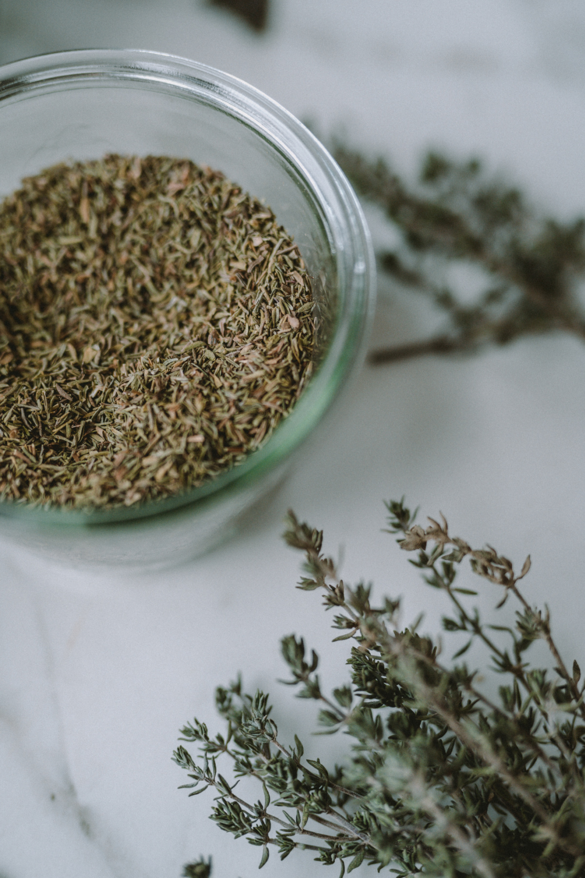 dried thyme in a glass bowl