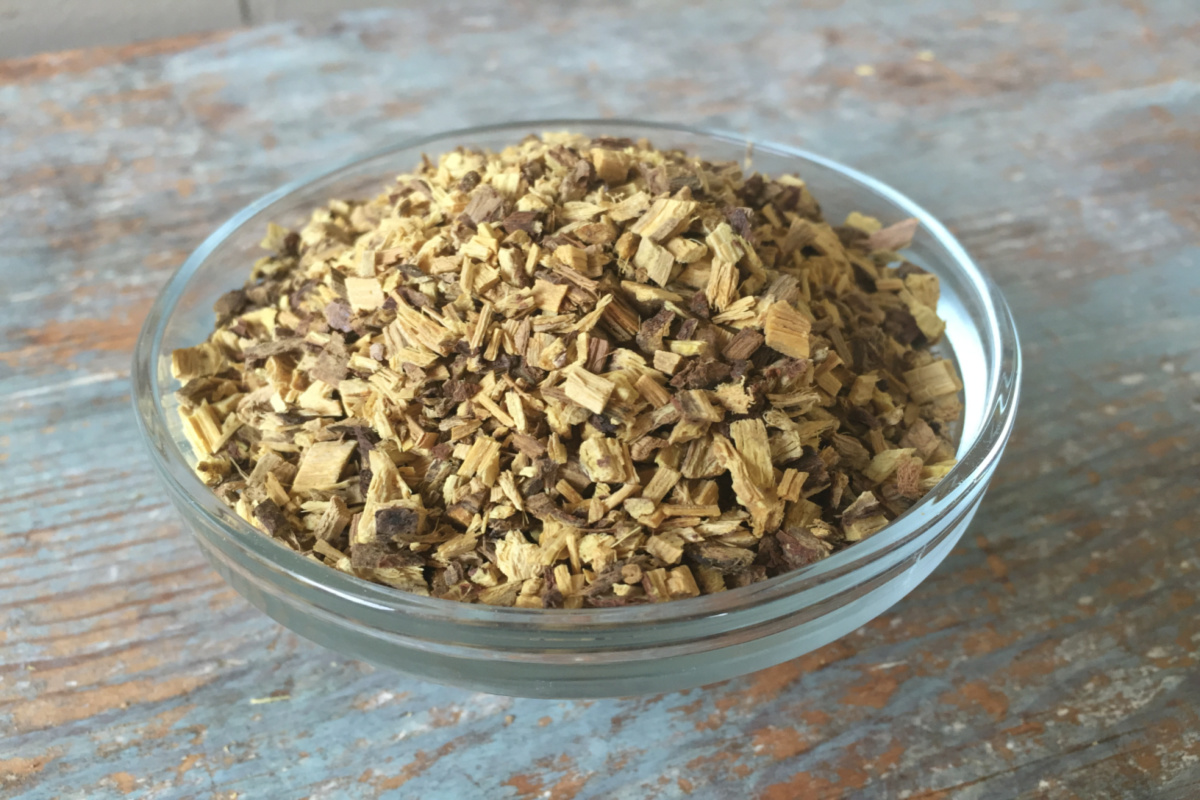 licorice root in a glass bowl 