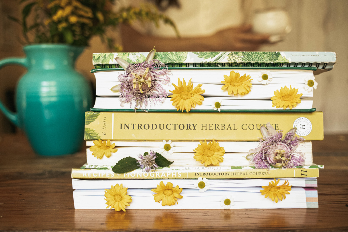 Introductory Herbal Course Textbooks