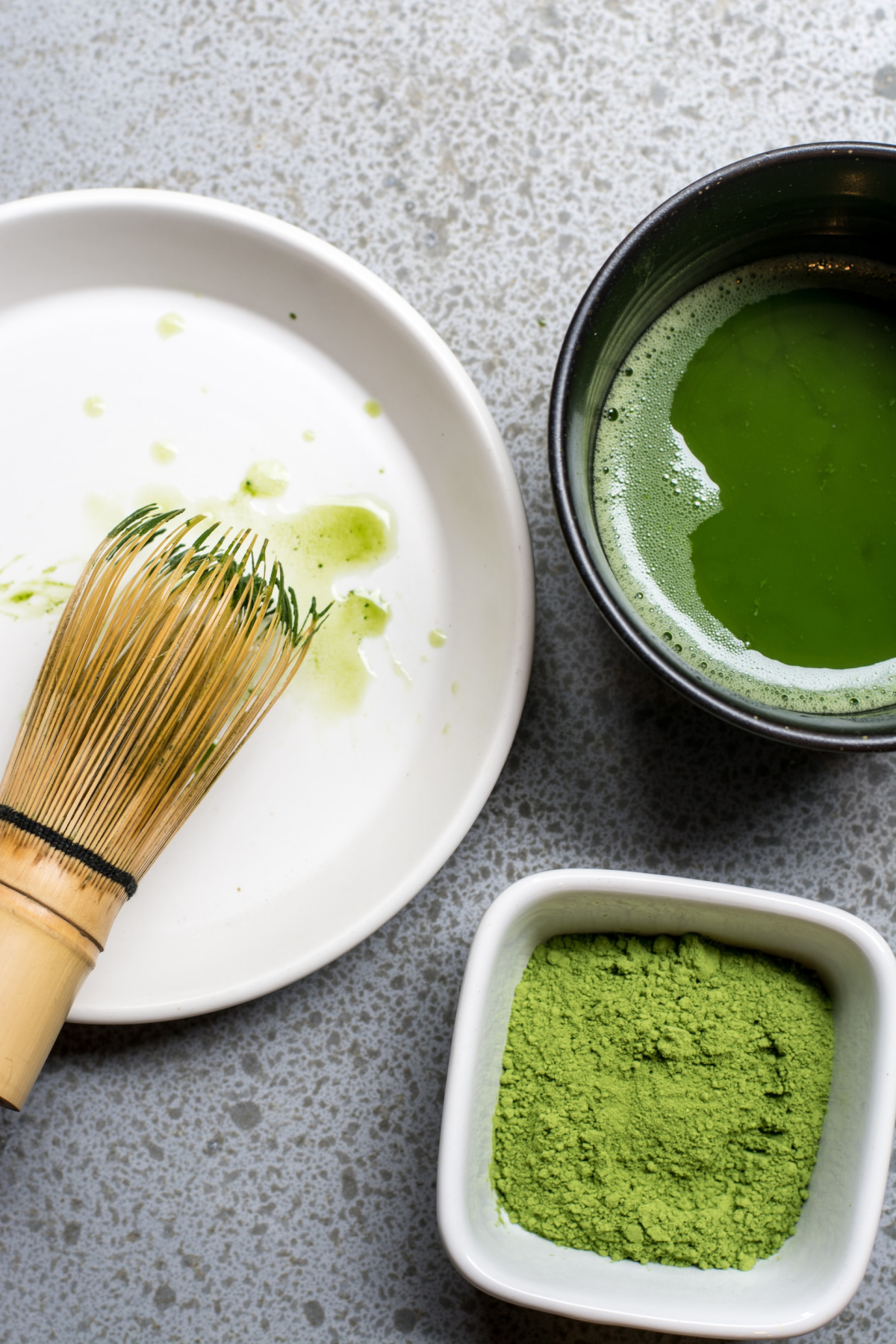 green tea powder and tea for DIY skin care
