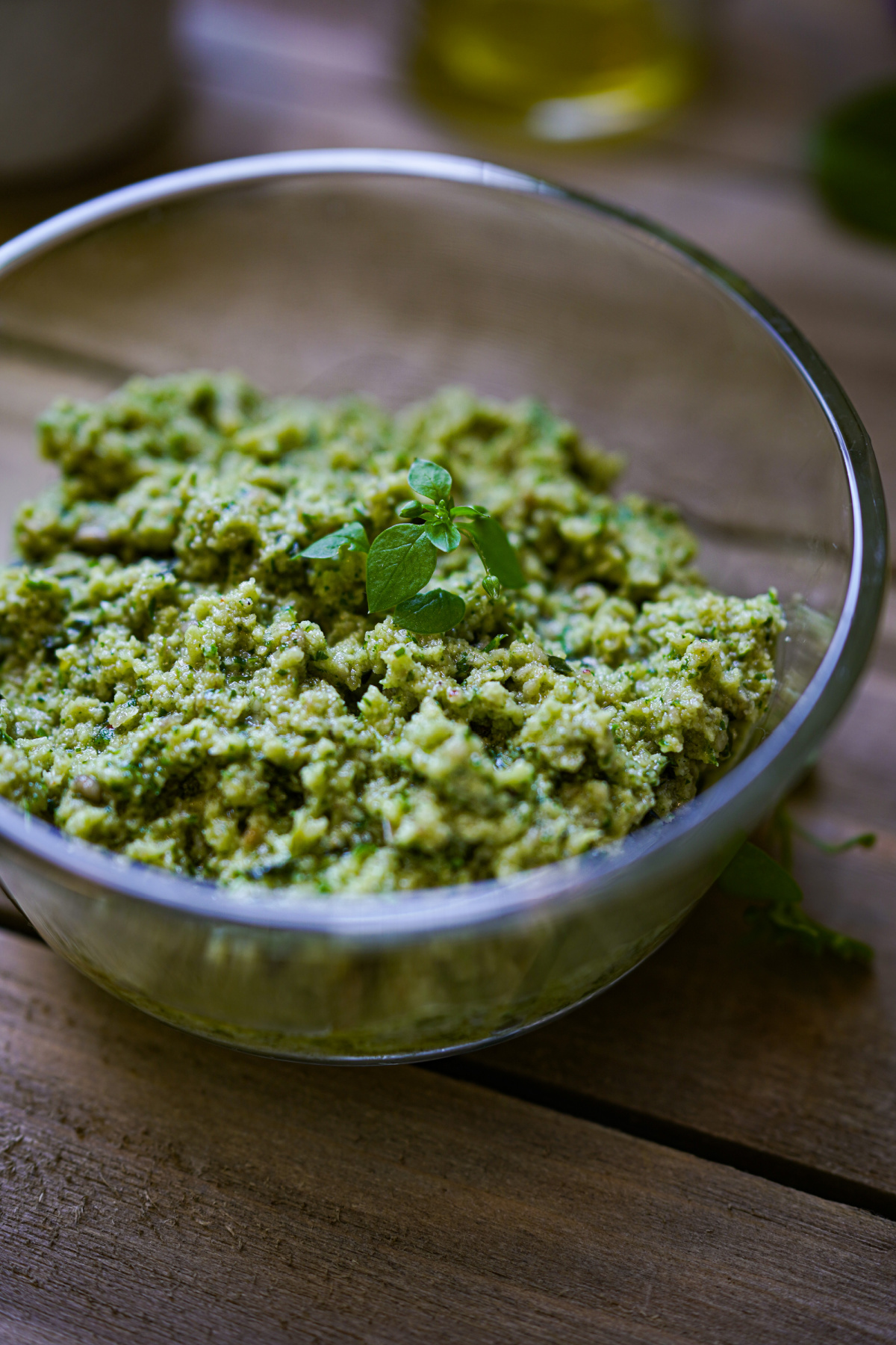 chickweed pesto in a glass bowl