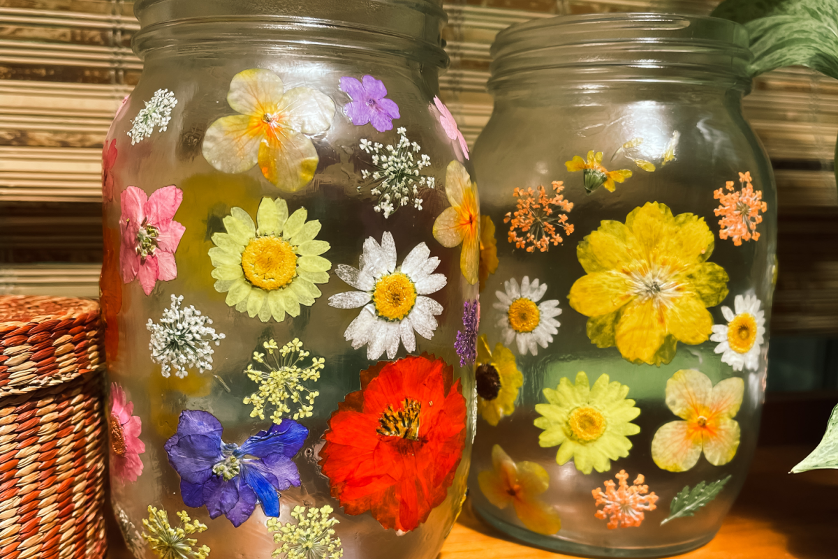 Pretty glass jar lanterns with pressed flowers - How to make - Chalking Up  Success!
