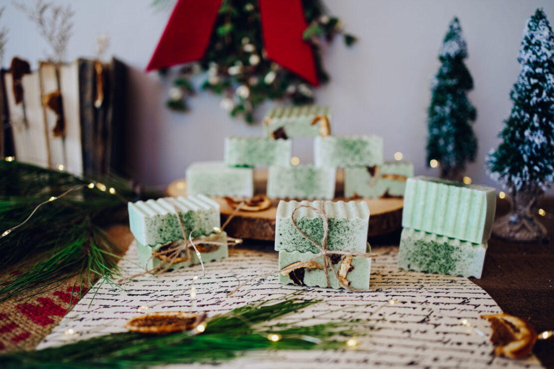 How to Make Holiday-Inspired Melt and Pour Soap for Easy Gift Giving –  Herbal Academy