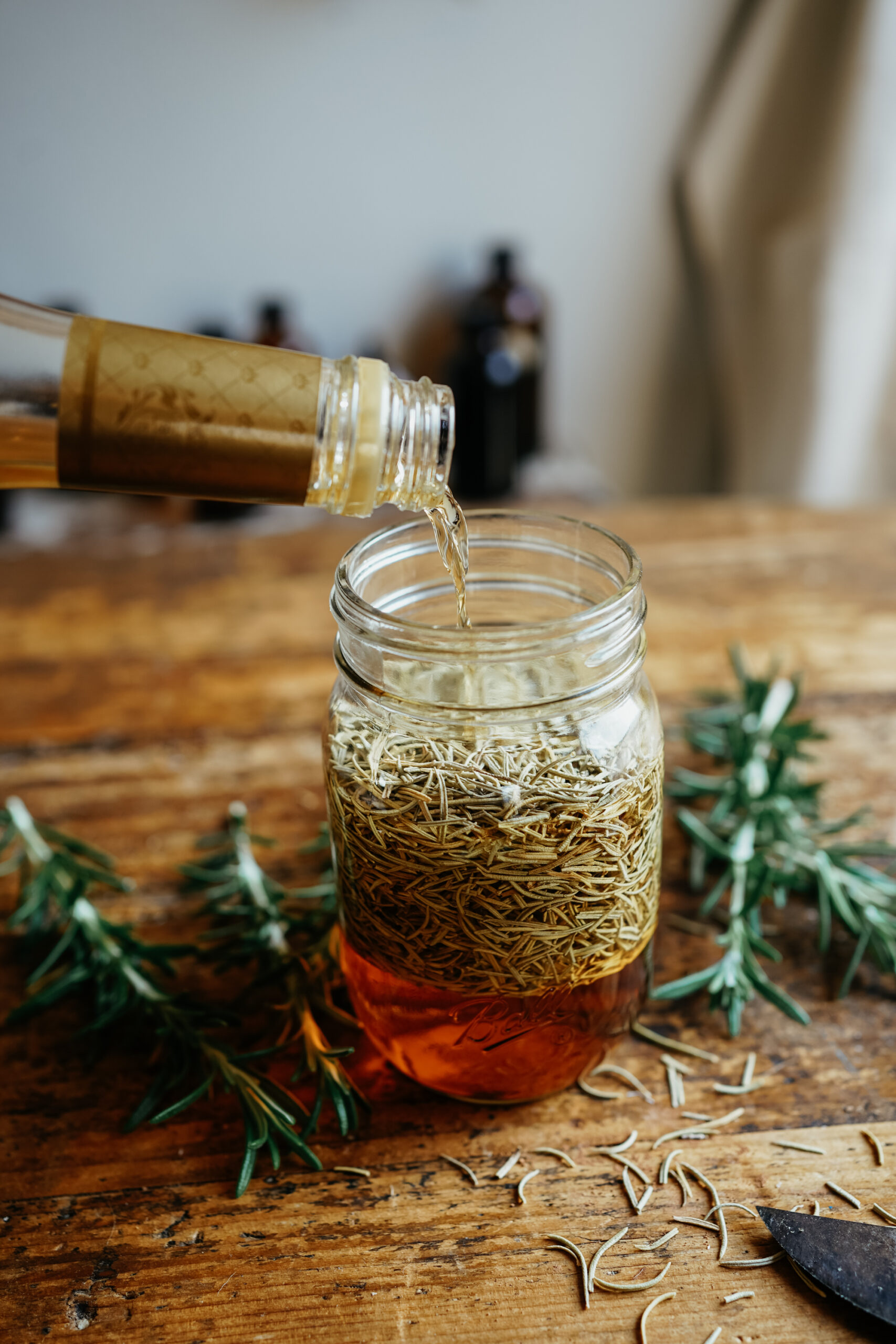 The Tincture Making Course by Herbal Academy - become a skilled tincture maker