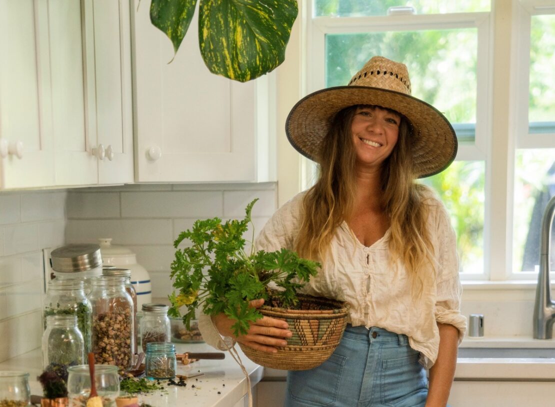 Herbal Academy Student Feature: Jess Bergeron (@jkb.journal) by Herbal Academy