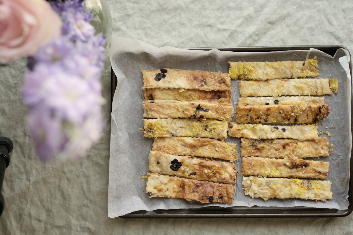 baked pressed flower crackers