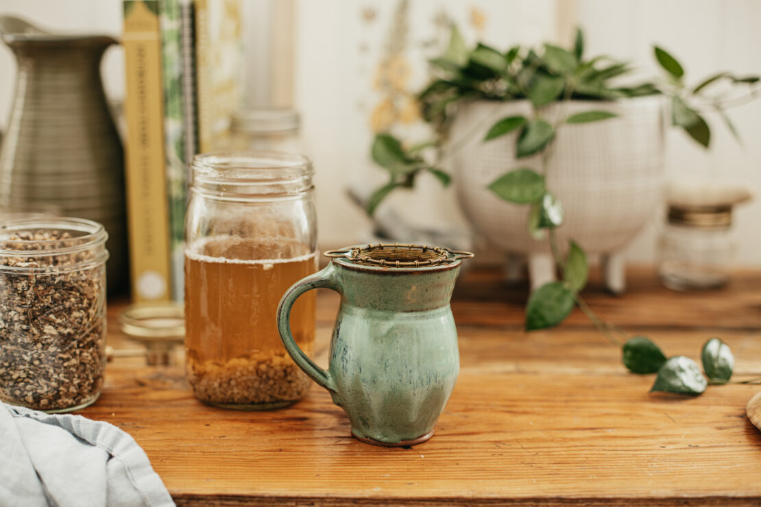 DIY Autumn Dandelion Root Tea Tonic by Herbal Academy