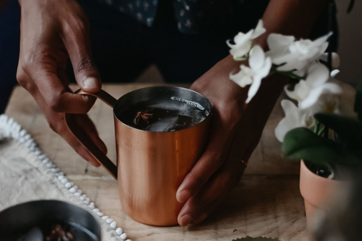 cup of chai-spiced mocktail